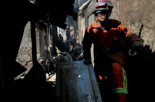 Kondisi 18 rumah yang hangus terbakar di Jalan Kembang Sepatu Senen