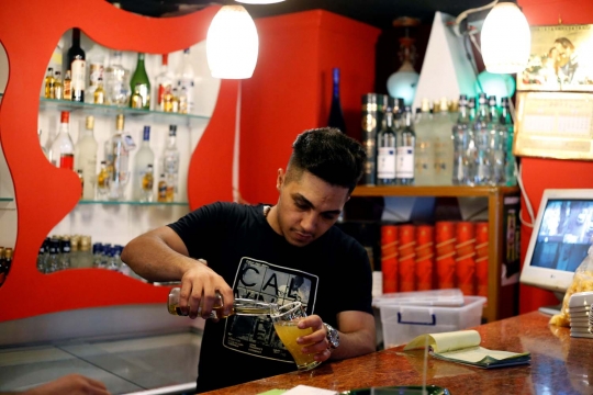 Mengunjungi bar pertama di Mosul yang buka usai kekalahan ISIS