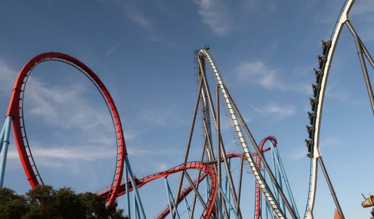 Menjajal hypercoaster tertinggi di Eropa, meluncur 134 km per jam
