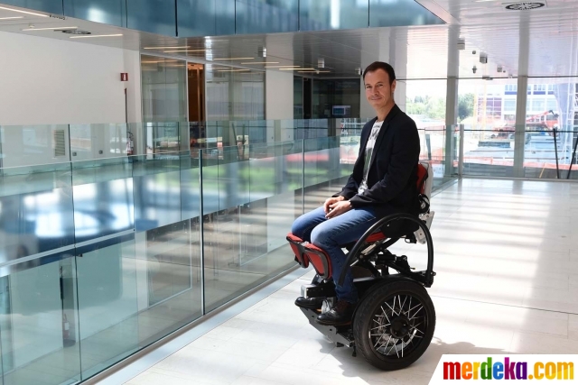 Foto MarioWay kursi  roda  listrik berteknologi canggih 