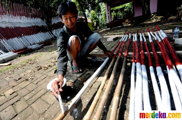 Foto Jelang 17 Agustus permintaan bambu  untuk tiang 