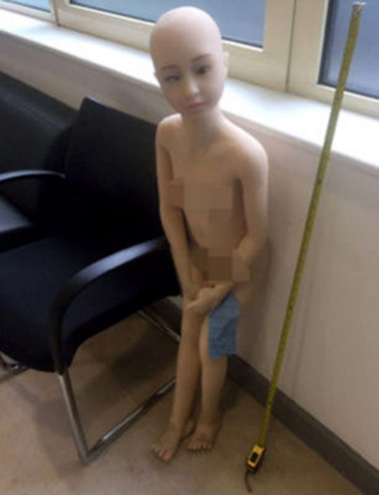 Ini penampakan boneka seks anak koleksi pria Inggris