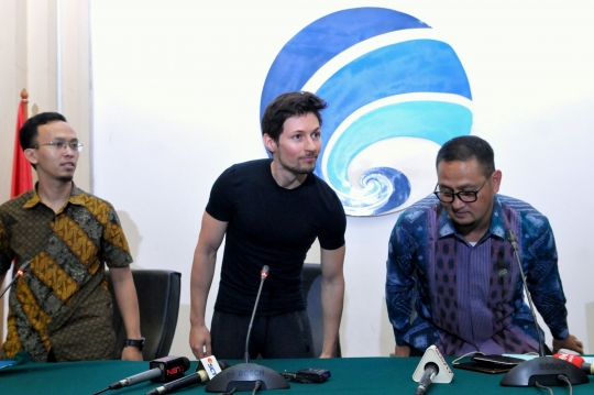 Datangi Kemenkominfo, CEO Telegram jadi rebutan foto selfie