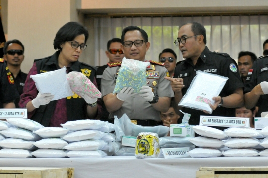 Polri dan Bea Cukai gagalkan penyelundupan 1,2 juta pil ekstasi