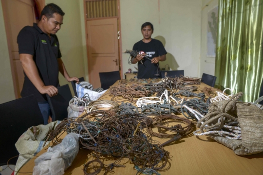 Seperti ini perangkap buatan para pemburu satwa di hutan Leuser