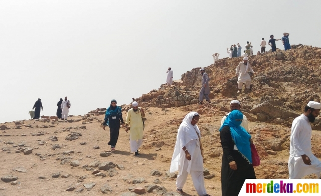 Foto : Indahnya Jabal Uhud, gunung yang dicintai Nabi 