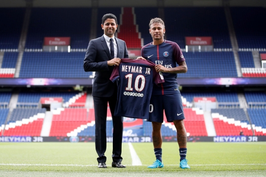 Penampilan Neymar dengan seragam PSG