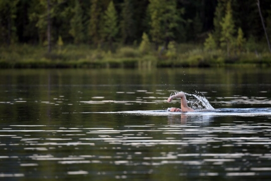 Begini liburan ala Putin di alam liar Siberia