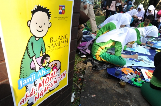 Ratusan siswa kampanyekan Bogor Bebas Sampah 2020