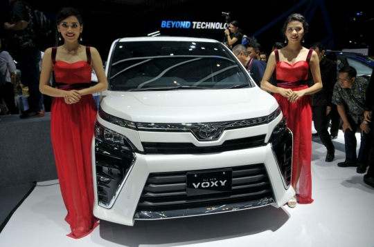 Toyota luncurkan 3 mobil terbaru di GIIAS 2017