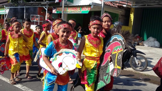 Meriahnya Merti Dusun di Sidomoyo Godean