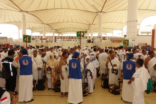 Jemaah haji Indonesia gelombang kedua tiba di Jeddah