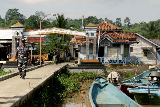 Denyut kehidupan Kampung Laut Cilacap