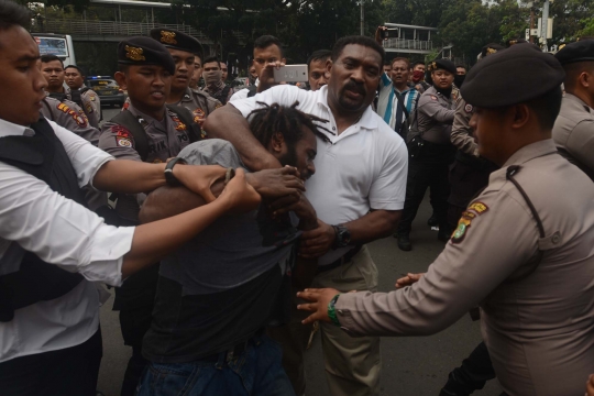 Coba terobos Istana Merdeka, massa aktivis Papua ditangkap