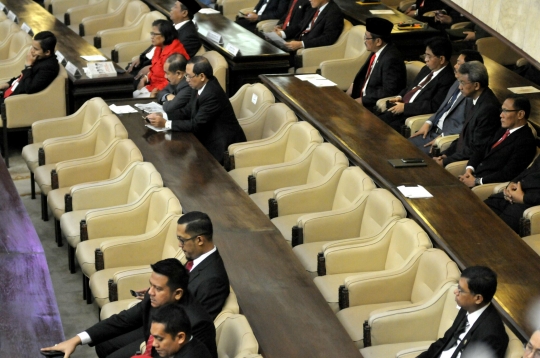 Banyak kursi kosong dalam sidang tahunan MPR