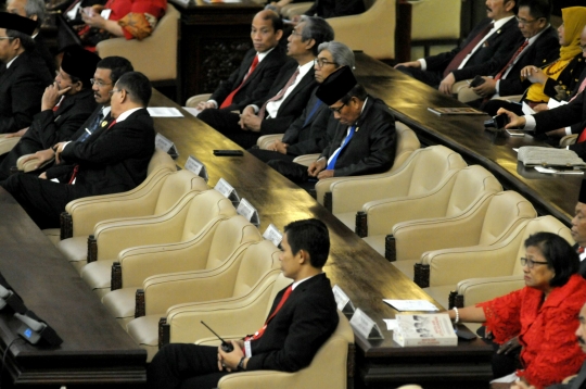 Banyak kursi kosong dalam sidang tahunan MPR