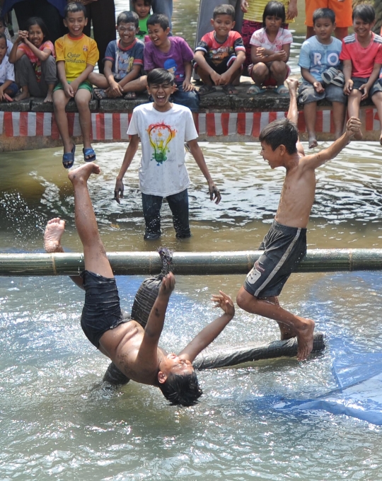 Keseruan anak-anak ikut lomba 17 Agustus