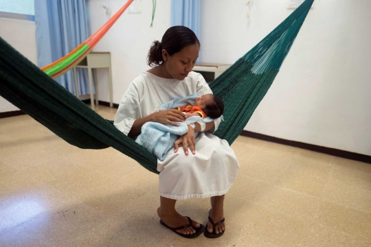 Rumah sakit di Meksiko ini ganti ranjang pasien dengan hammock