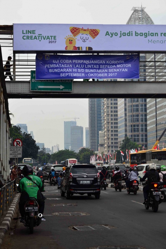 Uji coba larangan sepeda motor di Jalan Sudirman dilakukan September