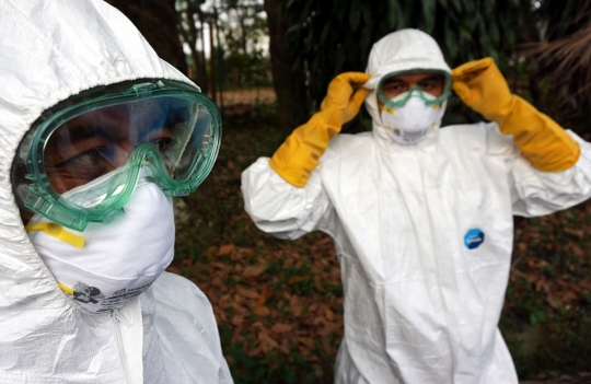Simulasi penanganan virus flu burung