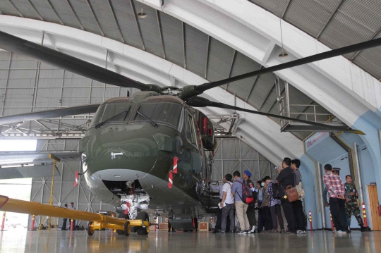 KPK dan POM TNI cek fisik Helikopter AW-101
