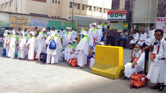 Jemaah haji Indonesia mulai berangkat ke Arafah