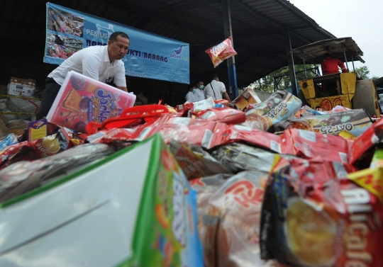 BPOM musnahkan temuan pangan kedaluwarsa senilai Rp 1,1 miliar