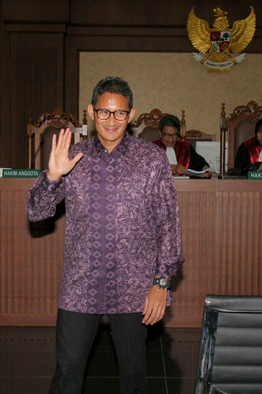 Sandiaga Uno dan Angelina Sondakh bersaksi di sidang Dirut PT DGI