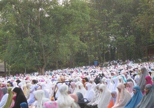Salat Idul Adha di tengah kesejukan alam Kebun Raya Bogor