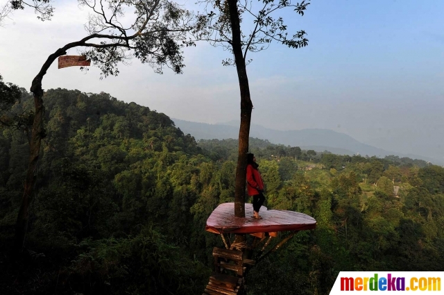 Foto Menikmati Beragam Spot Pemandangan Alam Gunung Salak