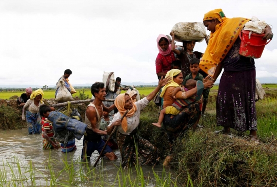 Perjuangan etnis Rohingya menembus perbatasan Myanmar ke Bangladesh