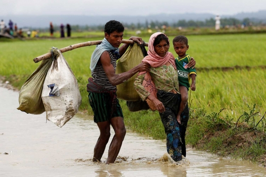Perjuangan etnis Rohingya menembus perbatasan Myanmar ke Bangladesh