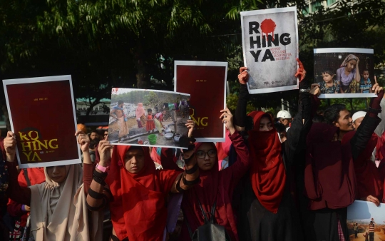 Aksi damai kecam kekerasan terhadap muslim Rohingya