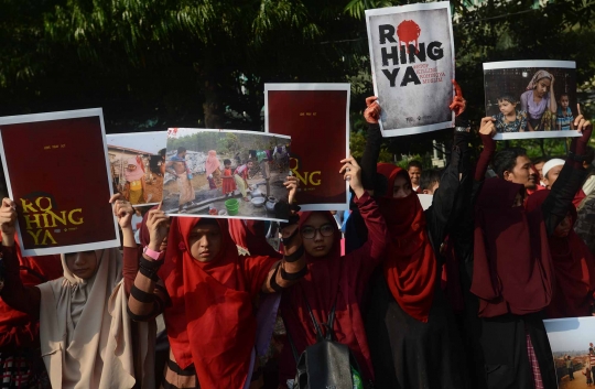 Aksi damai kecam kekerasan terhadap muslim Rohingya