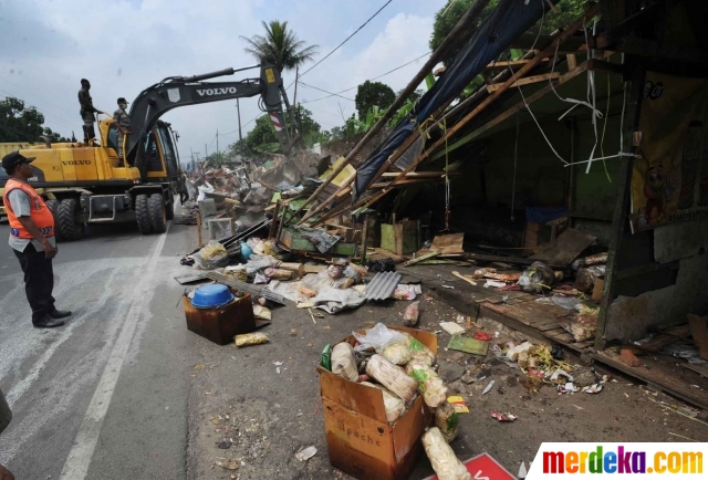 Foto : Ratusan bangunan liar di kawasan Puncak dibongkar 