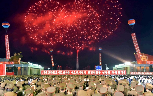 Kegembiraan warga sipil Korea Utara rayakan keberhasilan uji rudal balistik