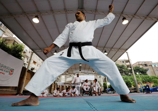 Saat penyandang cacat mampu unjuk keahlian karate