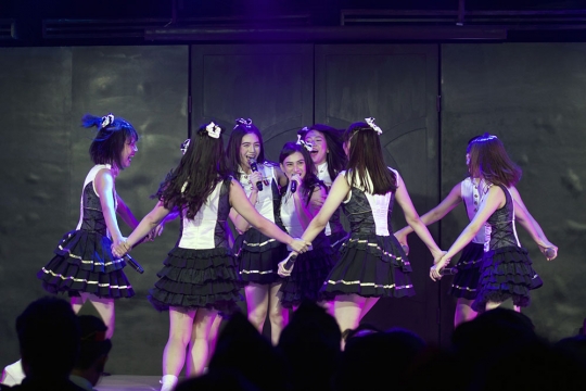 Melihat serunya perayaan 5 tahun Theater JKT48