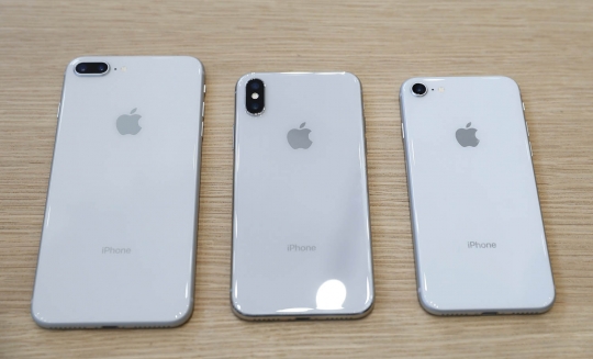 Ini penampakan iPhone 8 dan iPhone 8 Plus