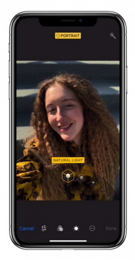 Beginilah hasil filter kamera Potrait Lighting yang ada di iPhone X