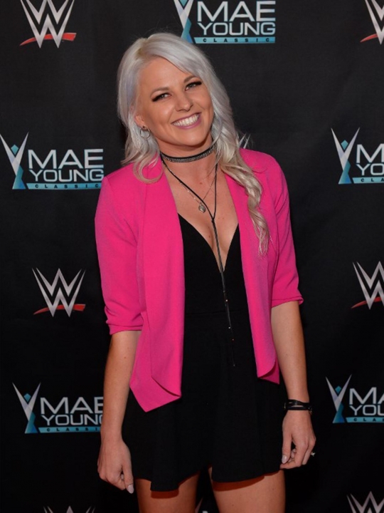 Deretan pegulat cantik WWE meriahkan malam final Mae Young Classic