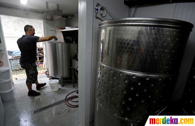 Foto : Cara orang Republik Ceko produksi bir buatan 