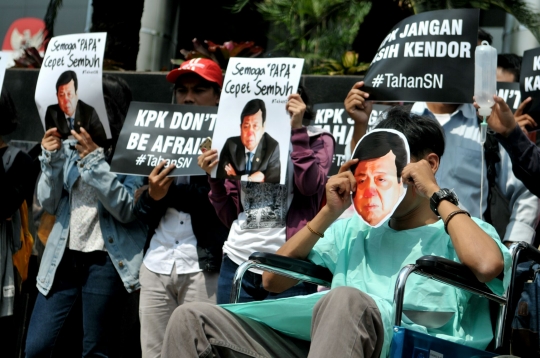 Aktivis geruduk KPK tuntut Setya Novanto segera ditangkap