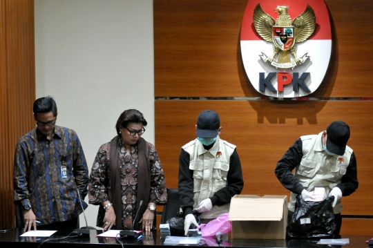 Ini barang bukti Rp 346 juta hasil OTT KPK terhadap Bupati Batubara