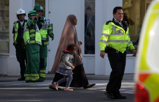 Suasana seusai insiden ledakan kereta bawah tanah di London