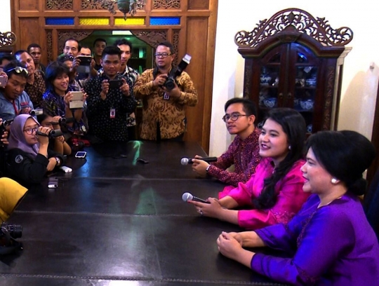Jokowi diam-diam pantau Gibran jadi jubir keluarga