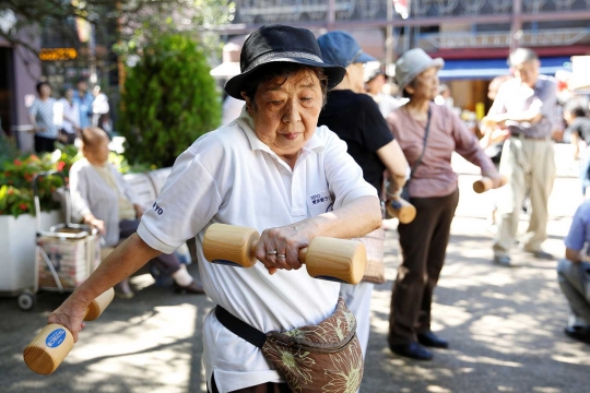 Kesibukan para lansia merayakan Hari Tua di Jepang