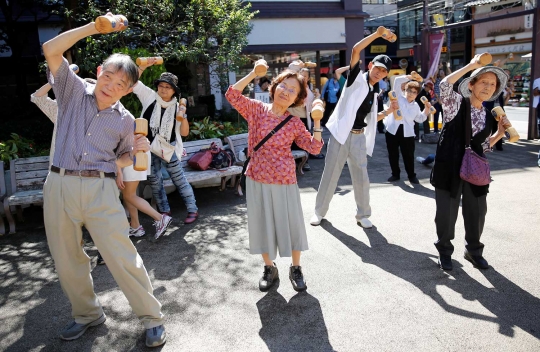 Kesibukan para lansia merayakan Hari Tua di Jepang