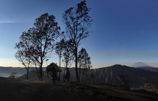 Gunung Bromo berstatus waspada