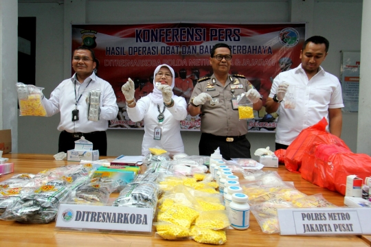 Polda Metro dan BBPOM ungkap peredaran obat berbahaya